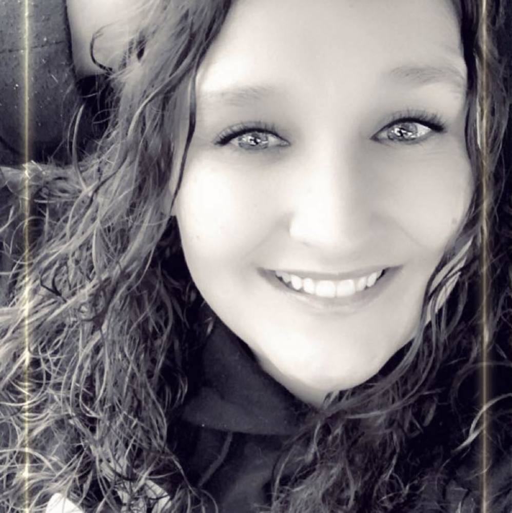 Meet your Posher, Yelhsa